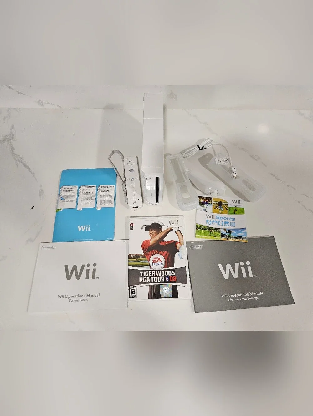 Nintendo Wii Console Bundle White RVL-001/Wii Remote And More No Power Cable